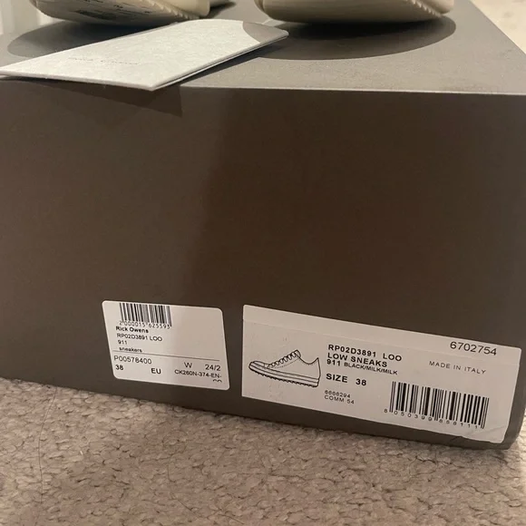 RICK OWENS
Phlegethon leather sneakers (Never Worn) - Picture 3 of 5